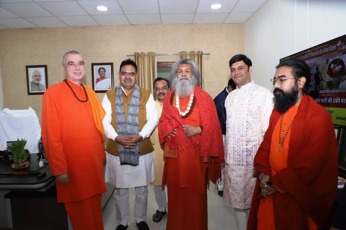 Vishwaguruji met Chief Minister of Rajasthan in Jaipur