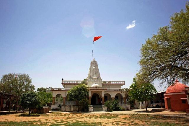 Kailash ashram