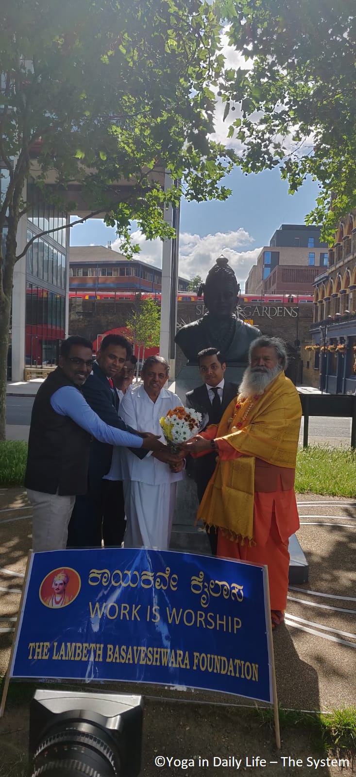 2019 06 21 Basaveshwara statue IDY prayer ceremony